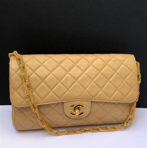 vintage chanel clutch with chain|Chanel timeless classic clutch.